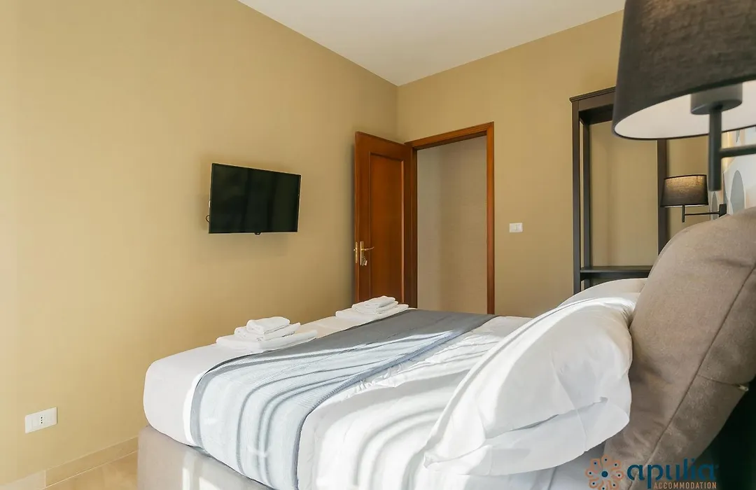 Fifty-One Guesthouse By Apulia Accommodation-1