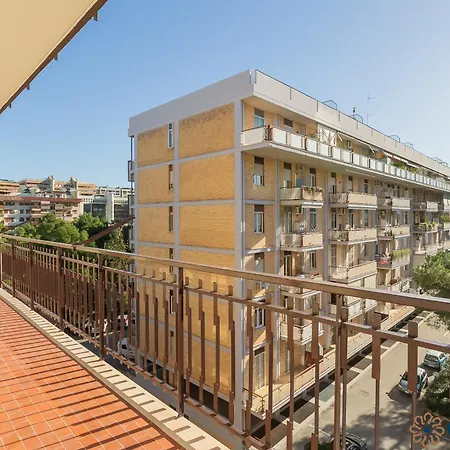 Fifty-One Guesthouse By Apulia Accommodation-2